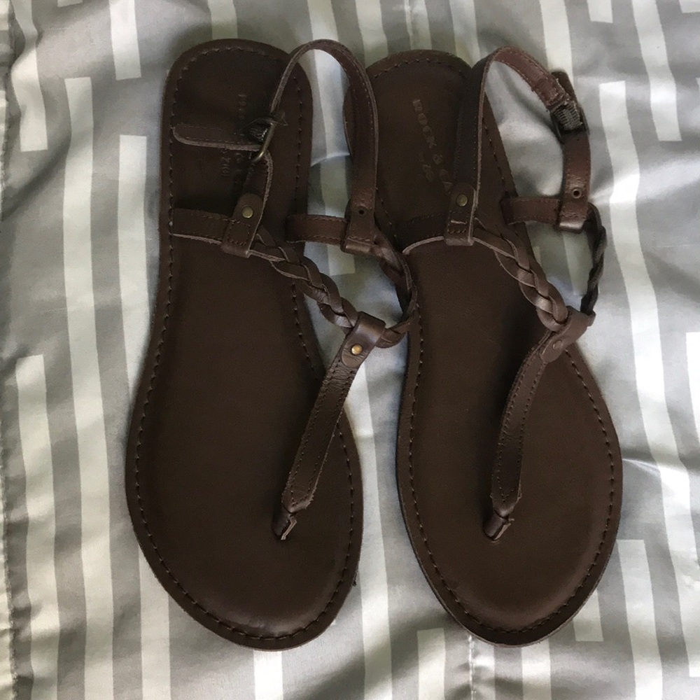 NWOT Rock and Candy sandals size 9.5